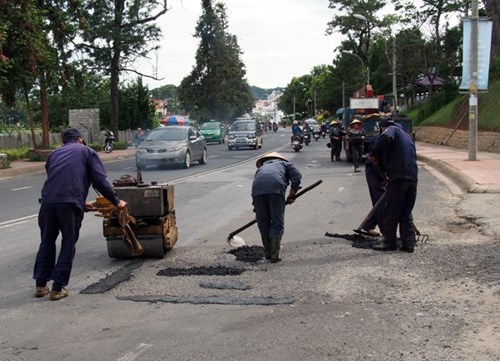 Thành phố Đà Lạt yêu cầu phải hoàn nguyên mặt đường sau khi lắp đặt đường ống