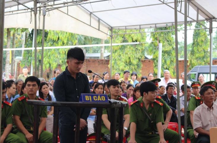 Bị cáo Nguyễn Đình Chung tại tòa