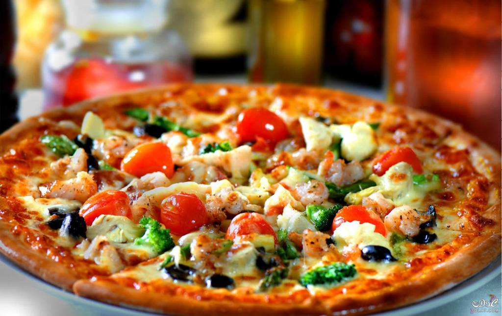 Pizza được chế biến bởi những nguyên liệu tươi ngon rau củ quả lấy từ các nhà vườn Đà Lạt