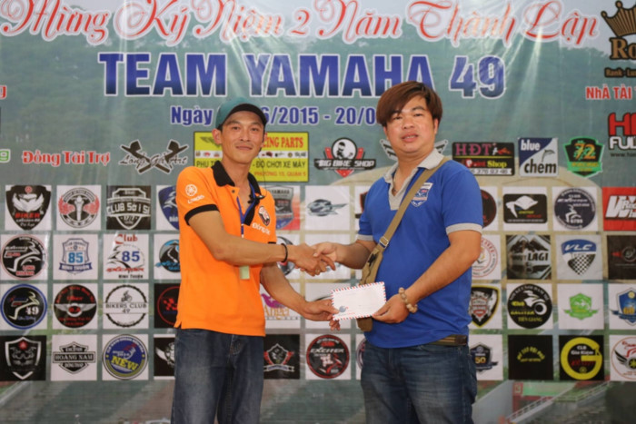  Anh Thành Euro (đại diện ESC) cùng Dong Doan (leader Team Yamaha 49).